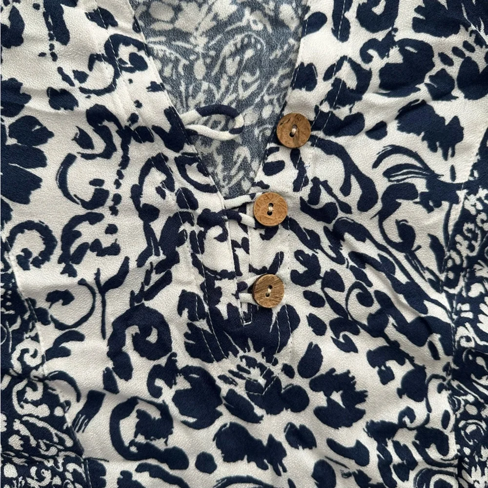 💙 Soft Surroundings Navy & White Tunic 2X – Button Front, Flowy Fit 💙 - Picture 2 of 4